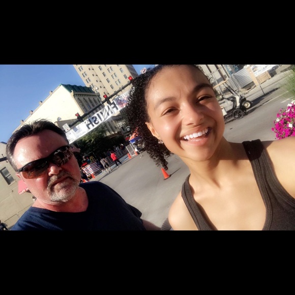 Meet your Posher, Valerie - Picture 3 of 3